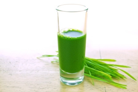 A  refreshing  green  smoothie 