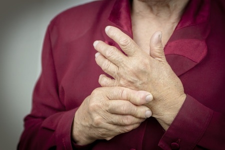 The  effect  of  Uncaria  Tomentosa (Una  de  Gato) on  rheumatoid  arthritis (RA) 